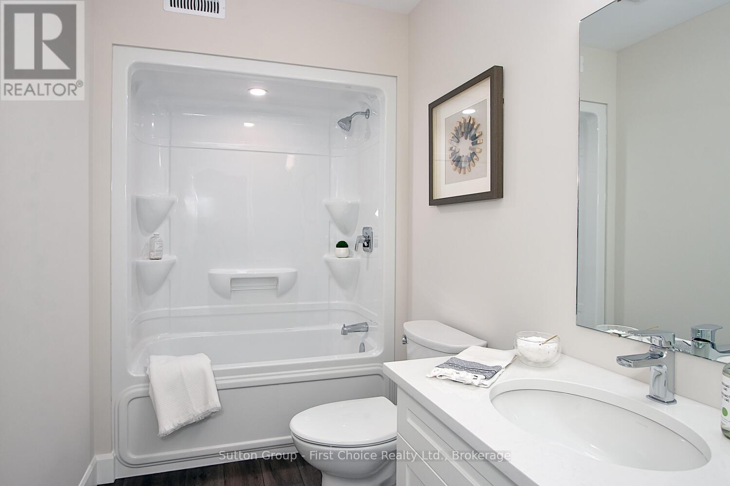 Unit 35 - 3202 Vivian Line Property Photo 23