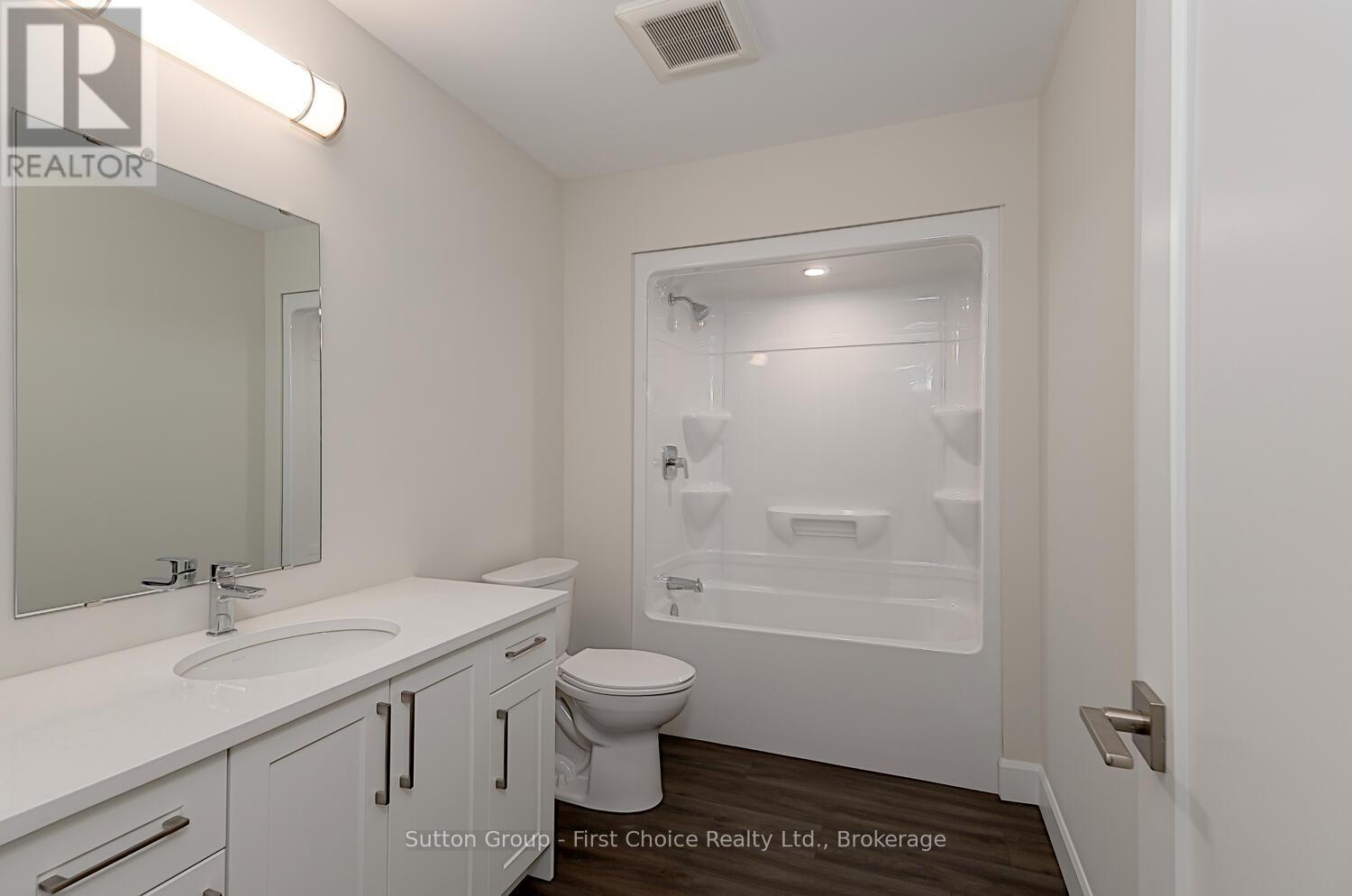 Unit 39 - 3202 Vivian Line Property Photo 13