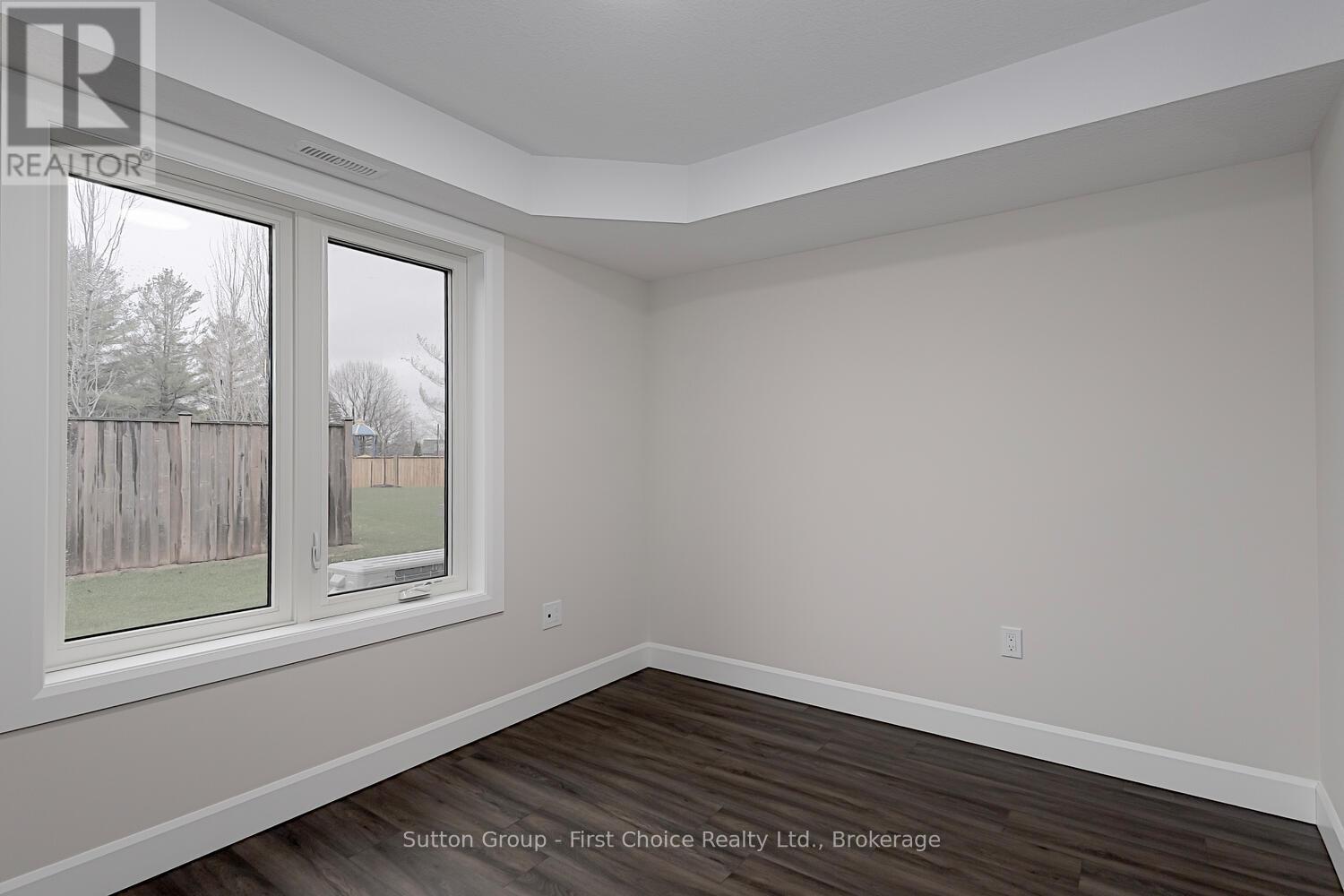 Unit 37 - 3202 Vivian Line Property Photo 12