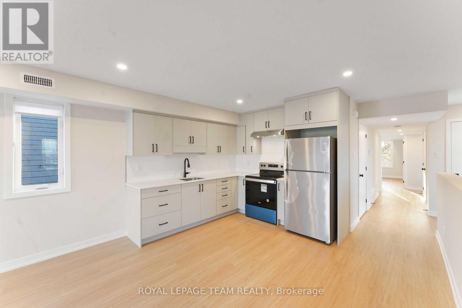 90 Elm Street Property Photo 6