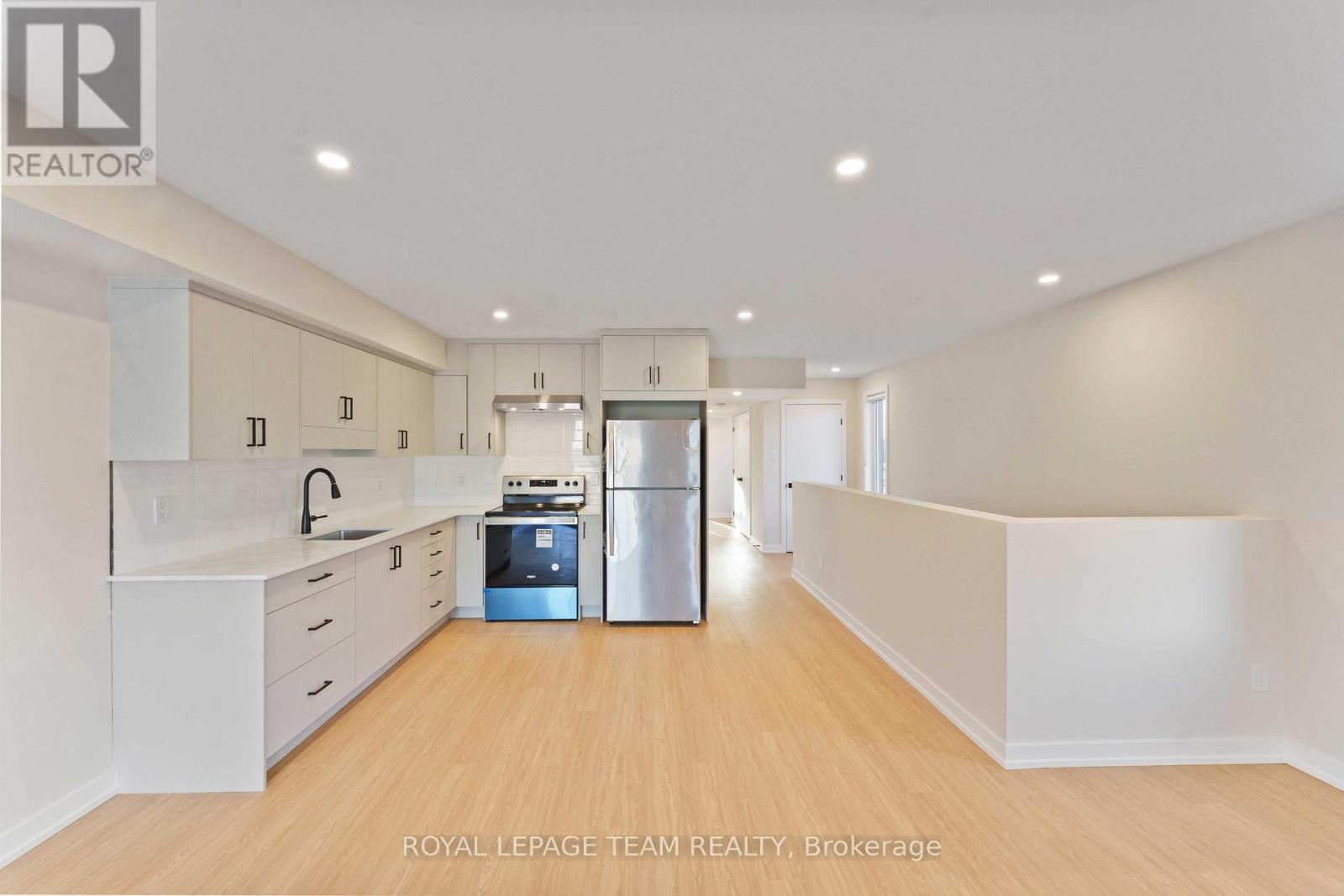 90 Elm Street Property Photo 7
