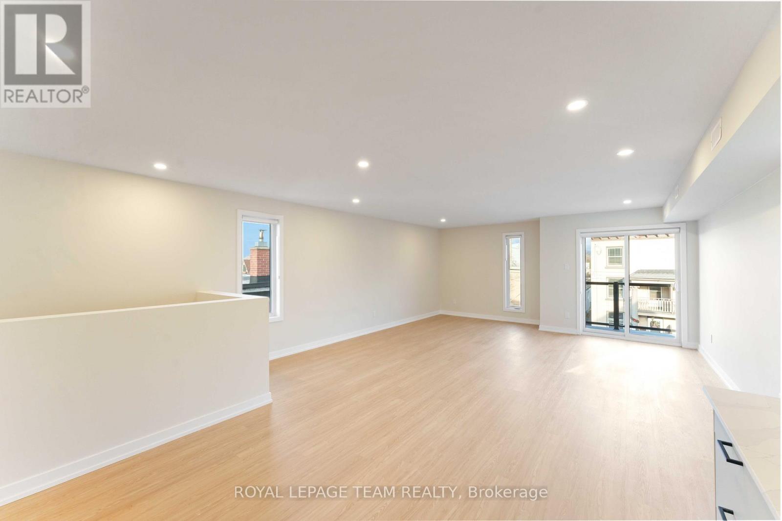 90 Elm Street Property Photo 9