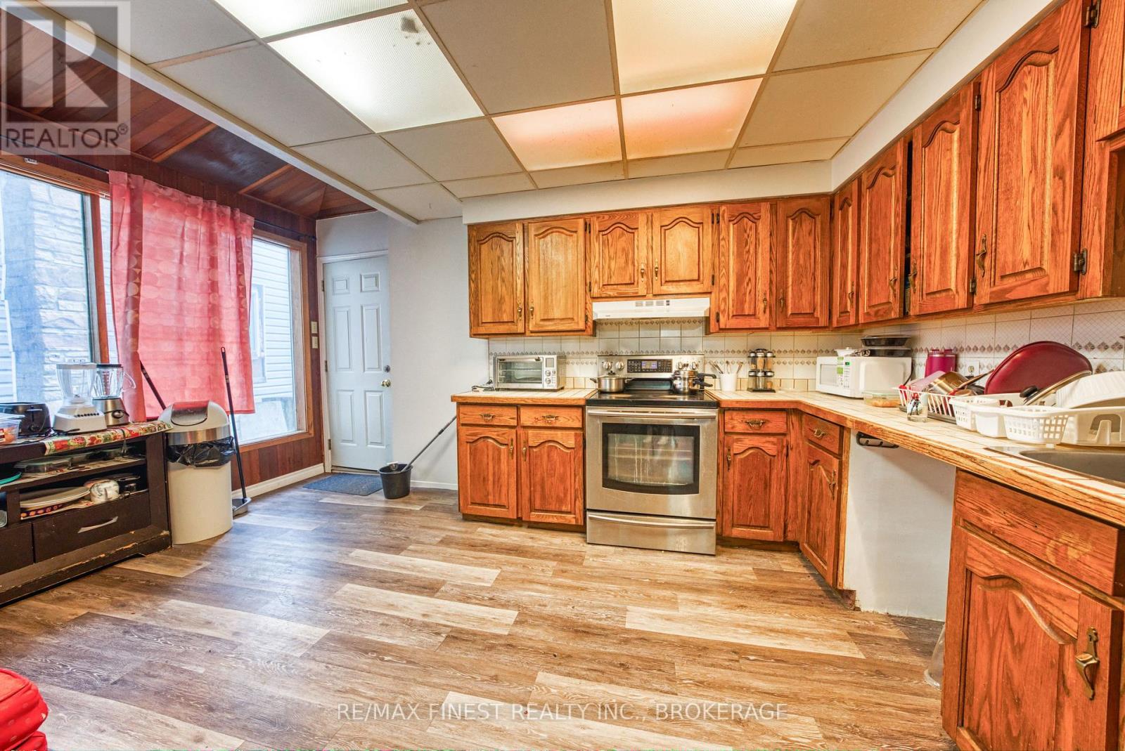 271-273 Rideau Street Property Photo 5