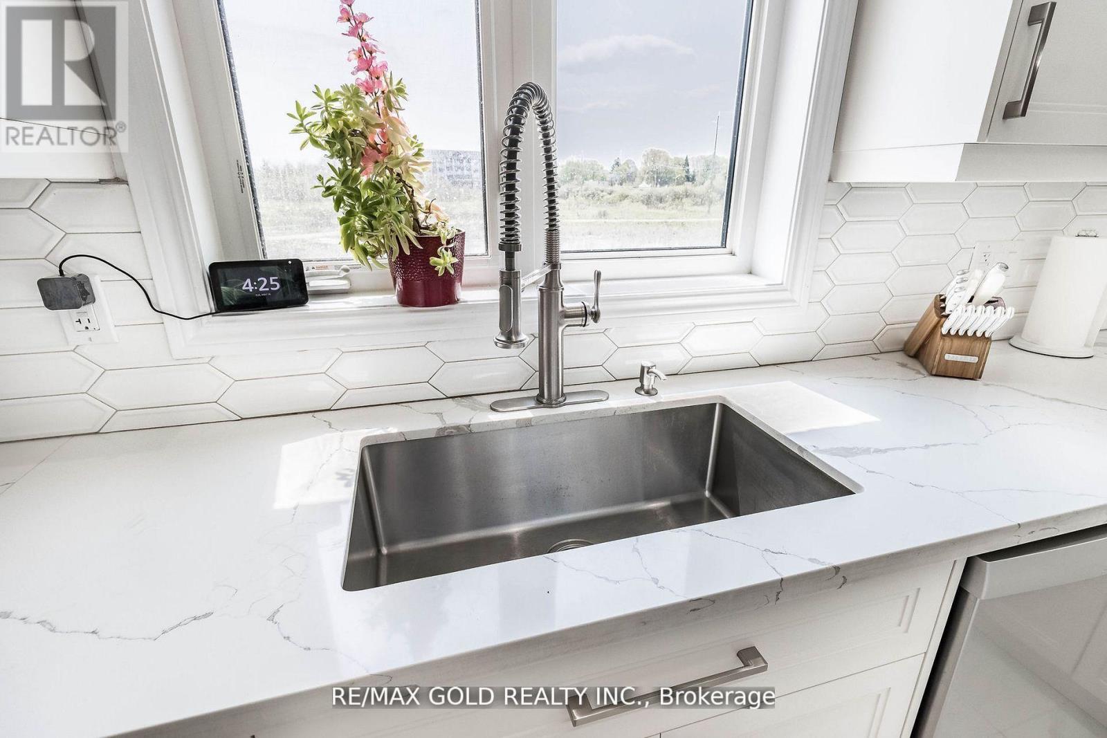115 Elm Street Property Photo 16
