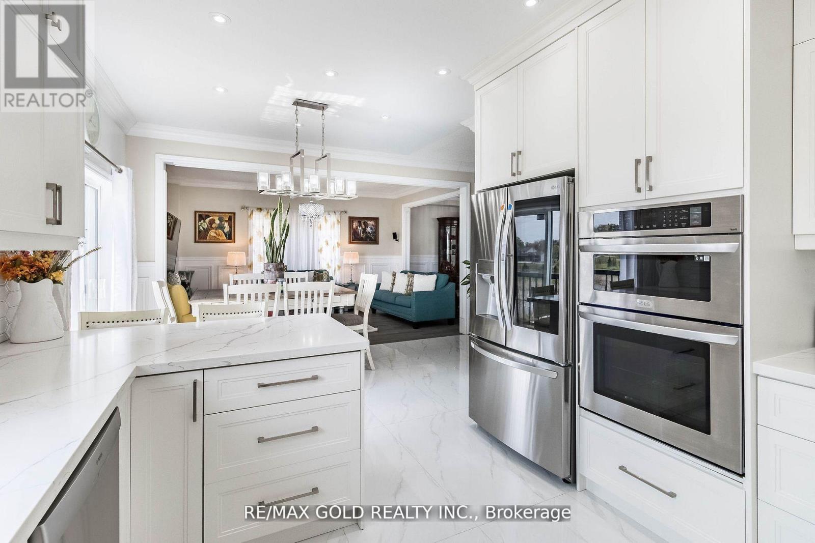 115 Elm Street Property Photo 19