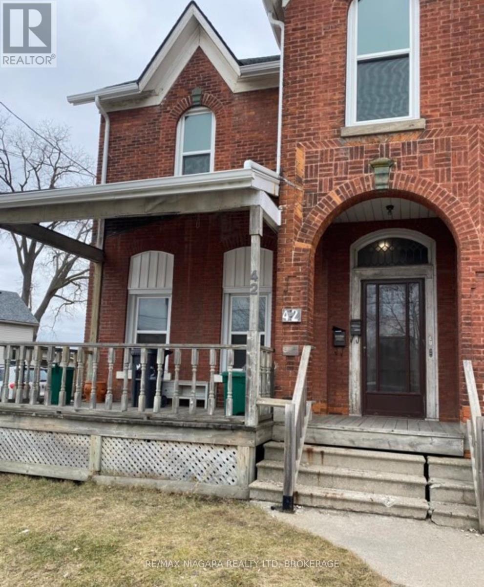 42 Niagara Street Property Photo 1