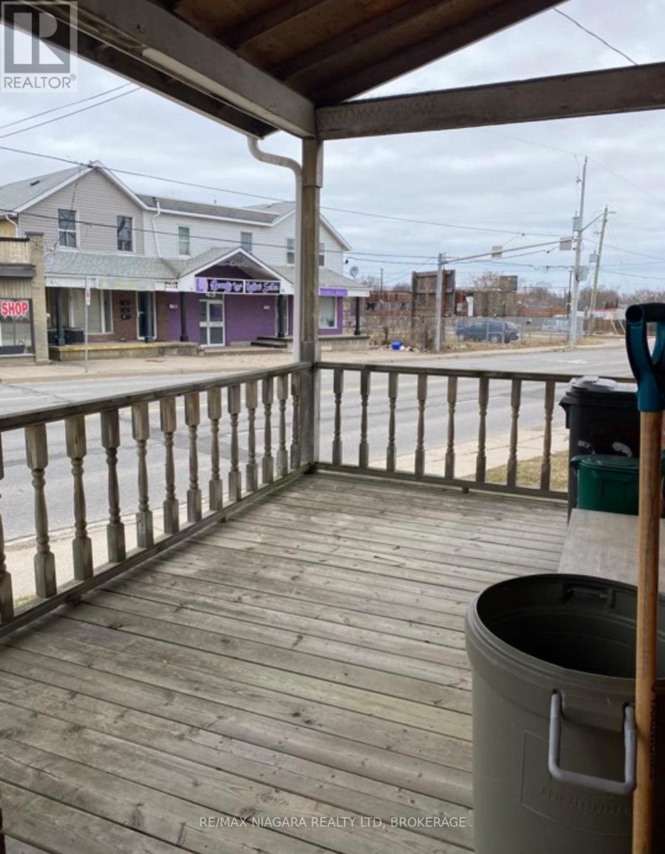 42 Niagara Street Property Photo 2