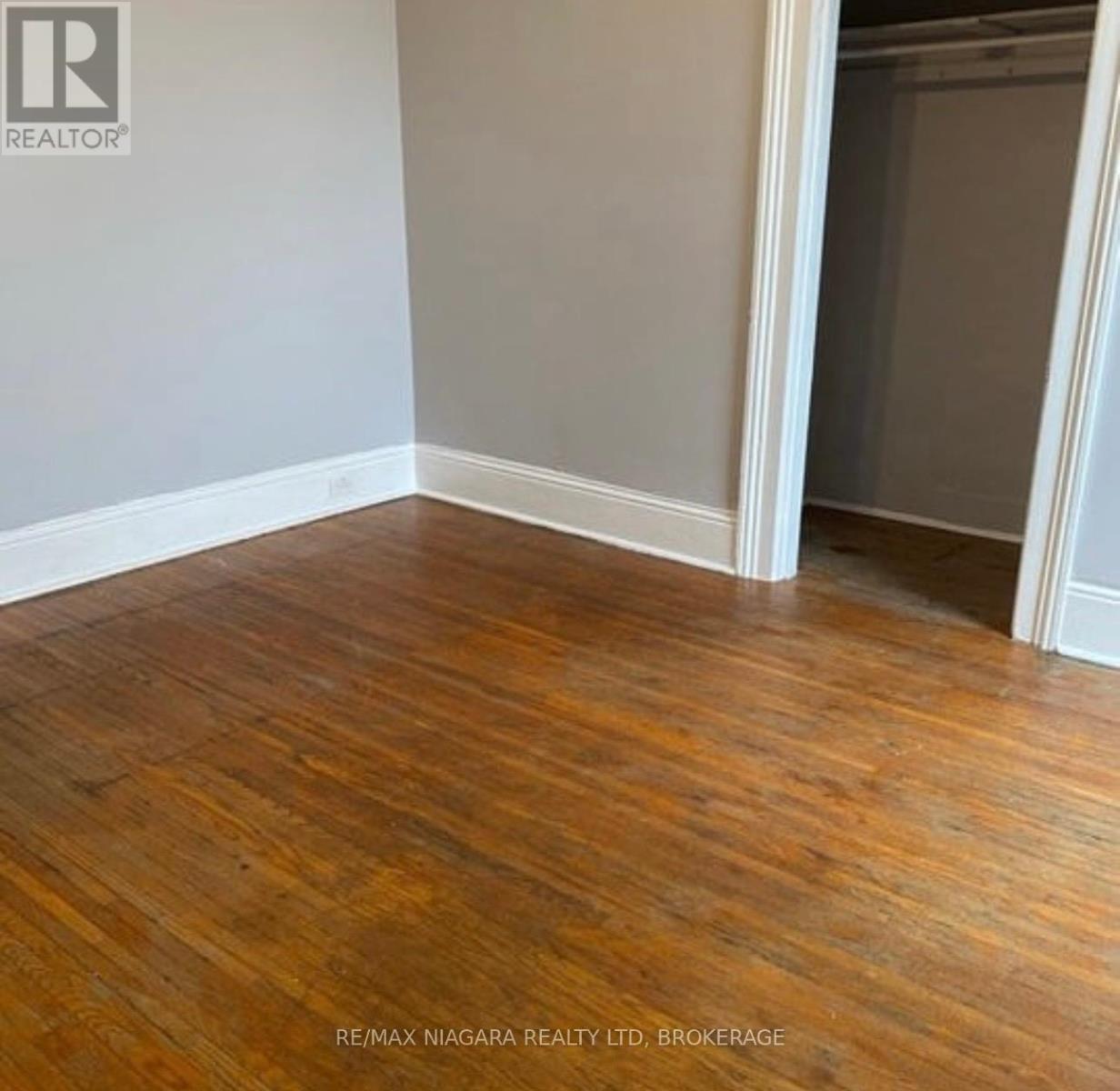 42 Niagara Street Property Photo 17
