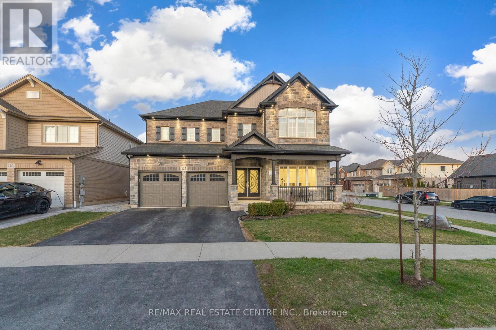 127 Lametti Drive Property Photo 2