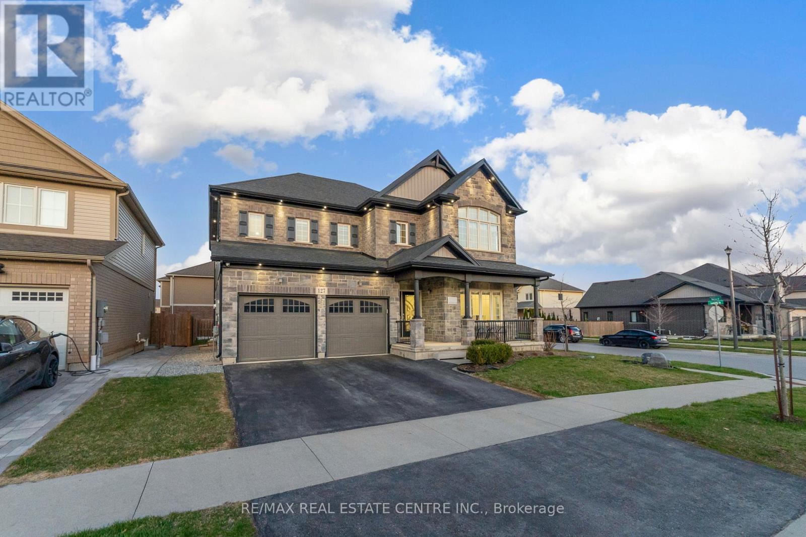 127 Lametti Drive Property Photo 3