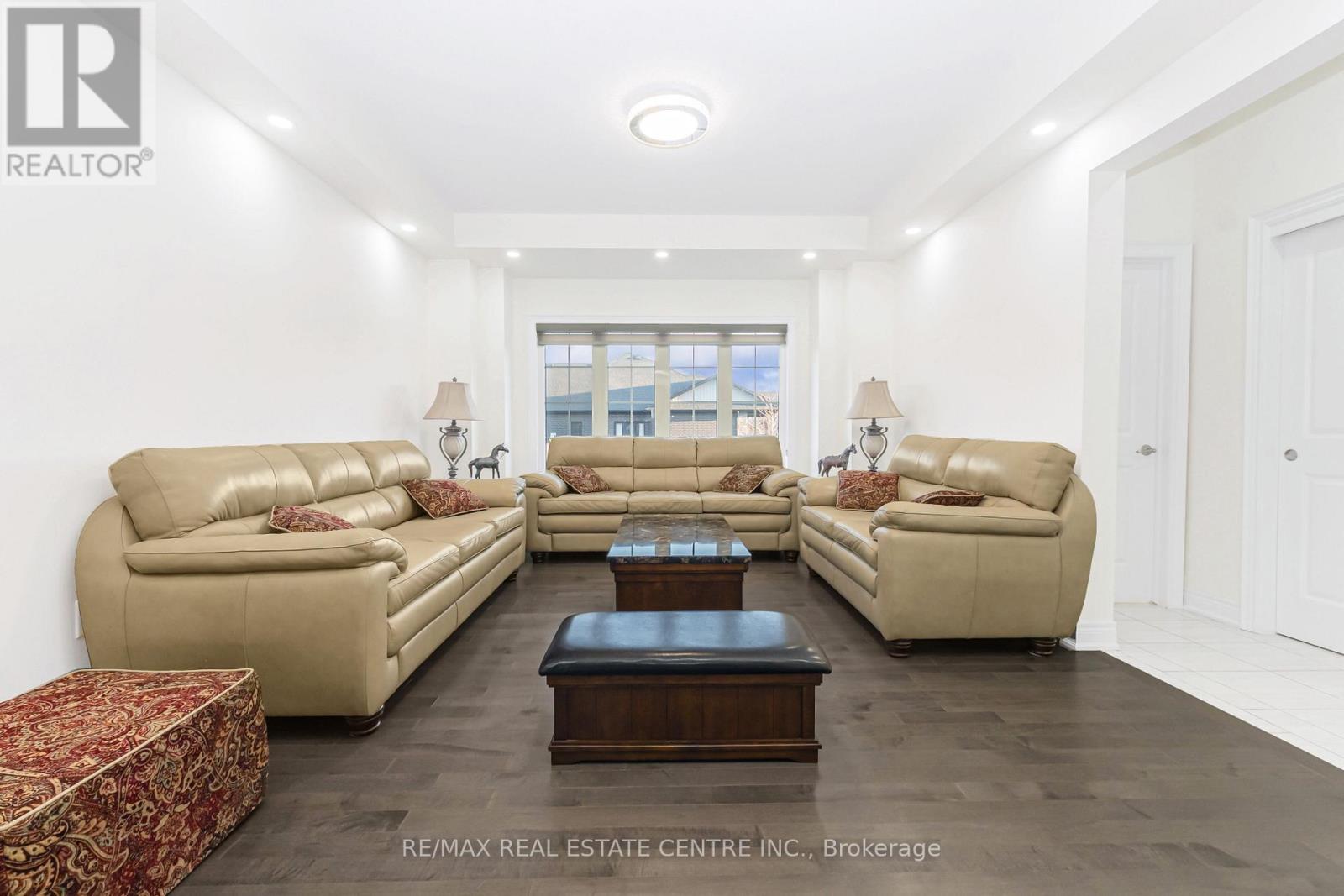 127 Lametti Drive Property Photo 10
