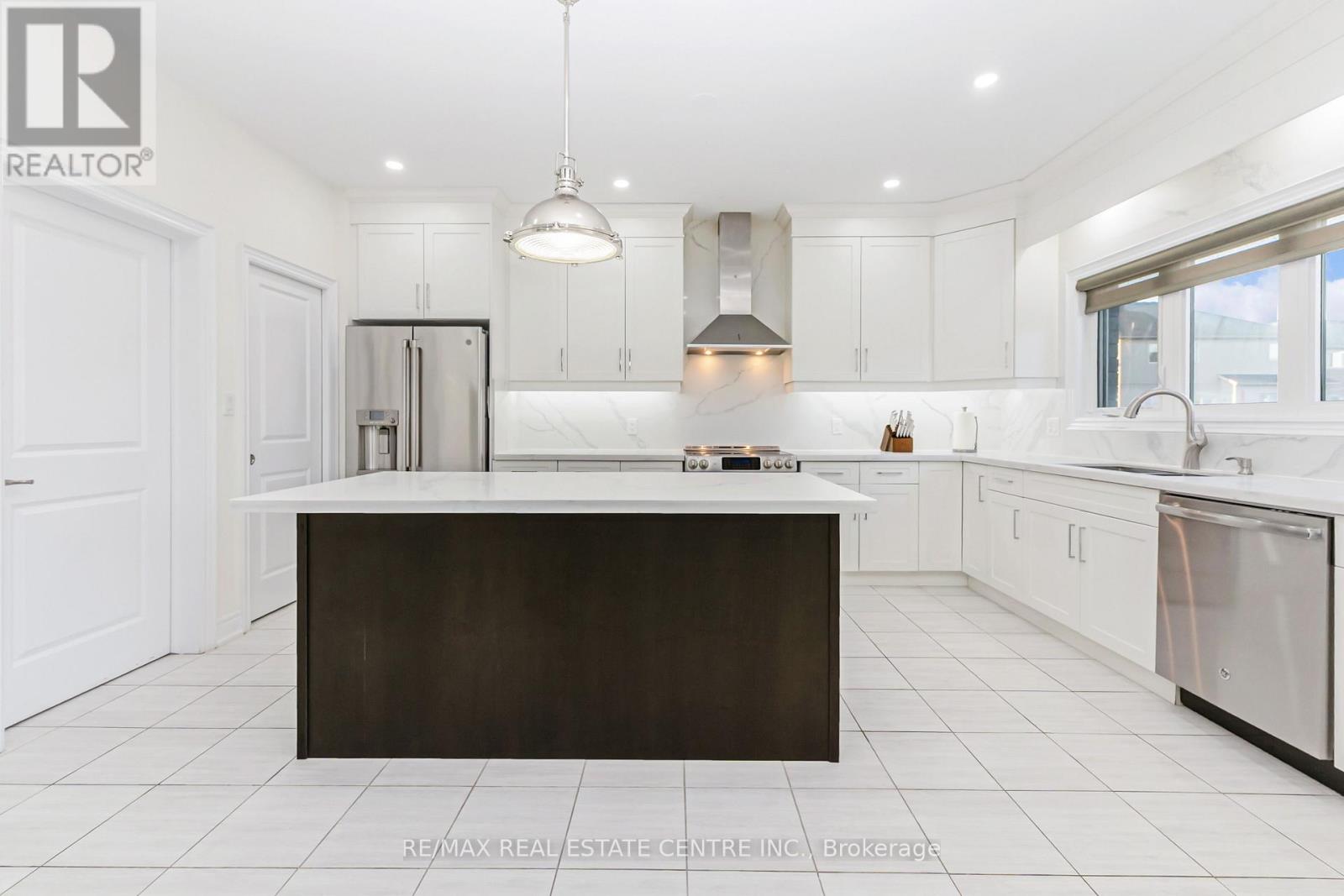 127 Lametti Drive Property Photo 15