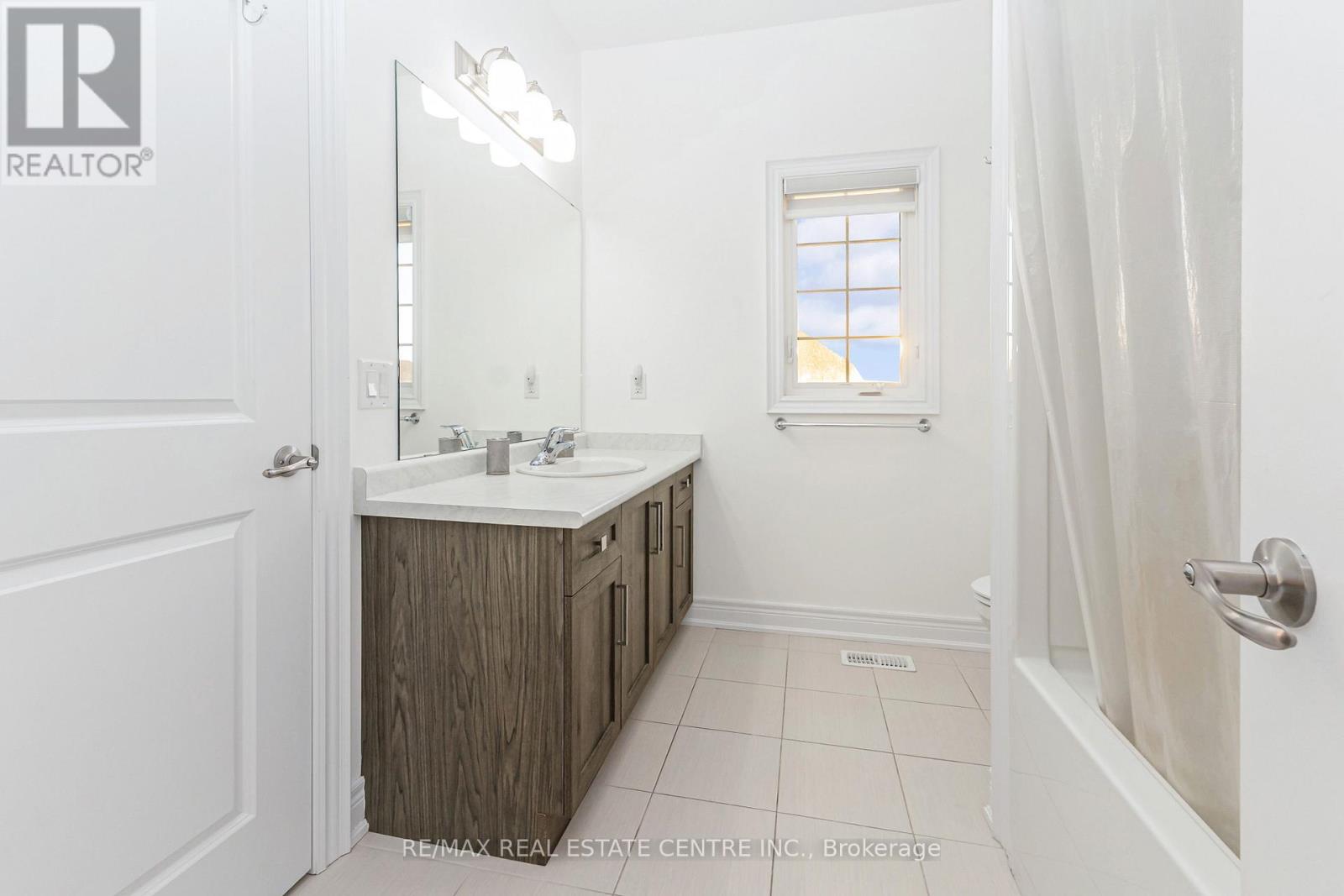 127 Lametti Drive Property Photo 34