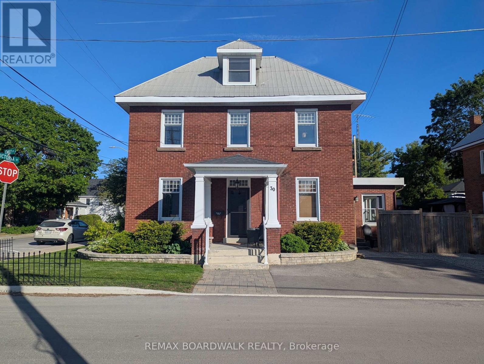 30 Emily Street Photo de la propriété 1