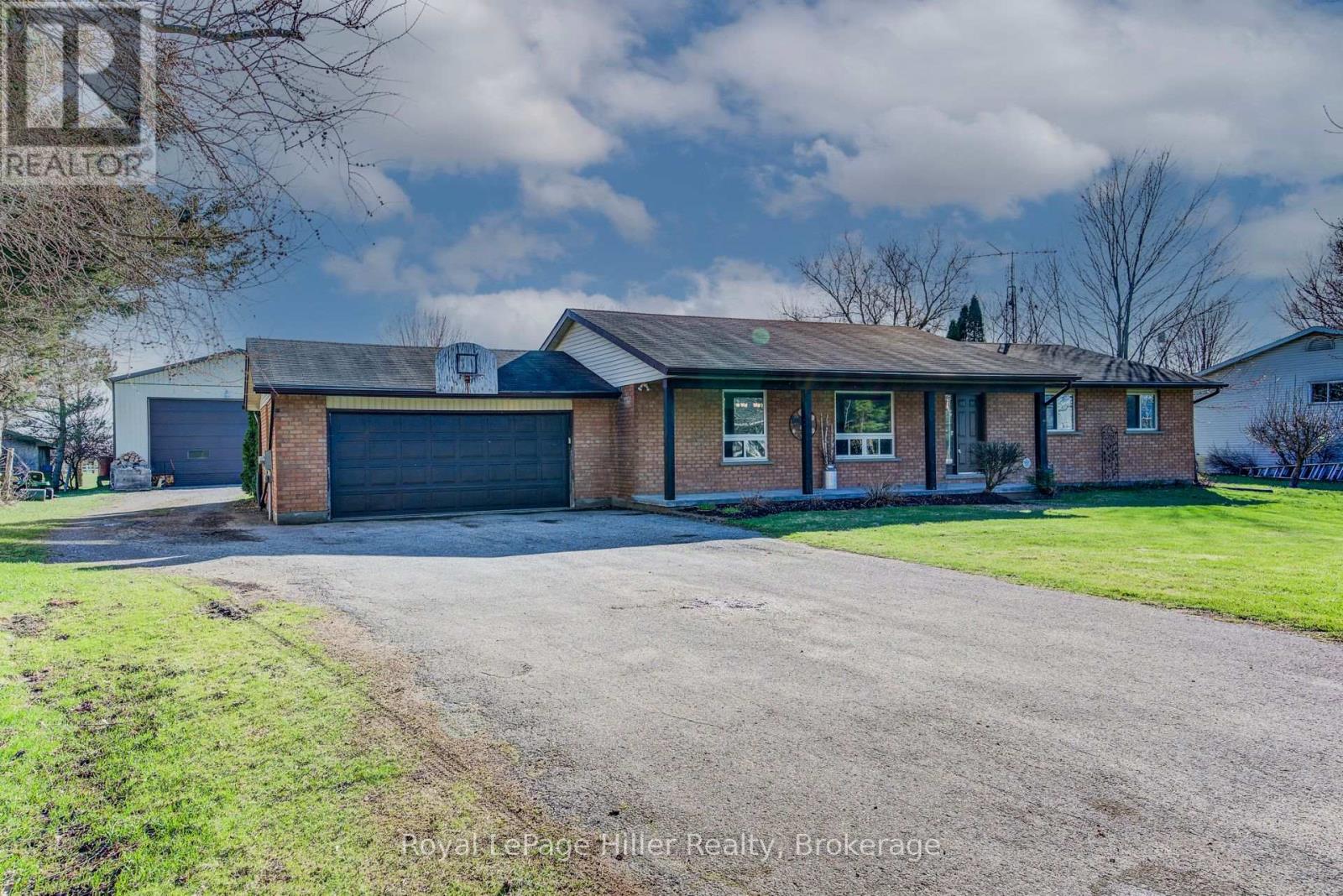 5972 Deborah Glaister Line Property Photo 3