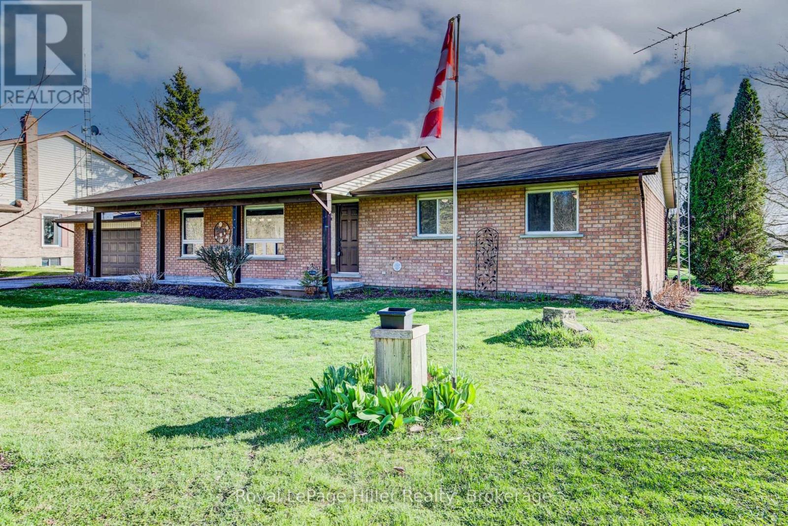 5972 Deborah Glaister Line Property Photo 4