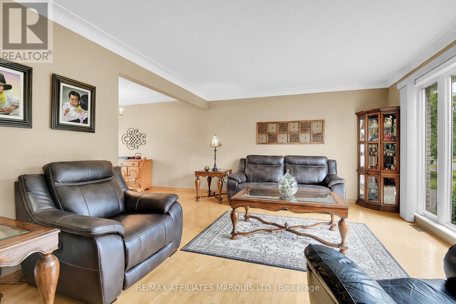 11 Ault Drive Property Photo 6