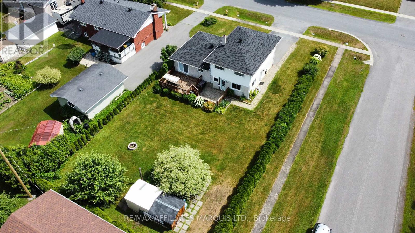 11 Ault Drive Property Photo 32