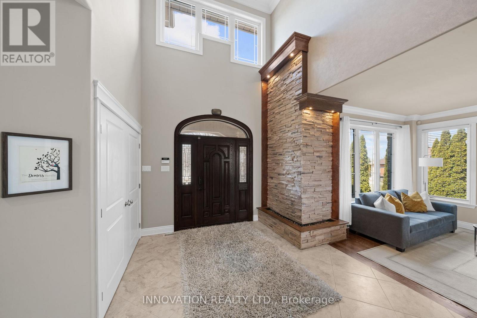 6635 Old Forest Drive Property Photo 3