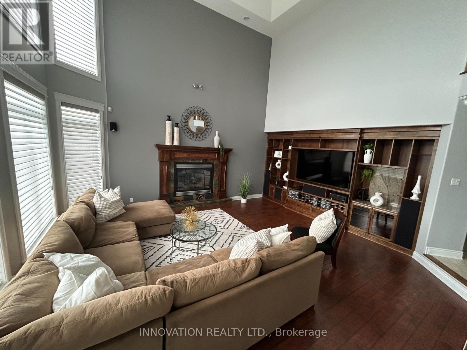 6635 Old Forest Drive Property Photo 7