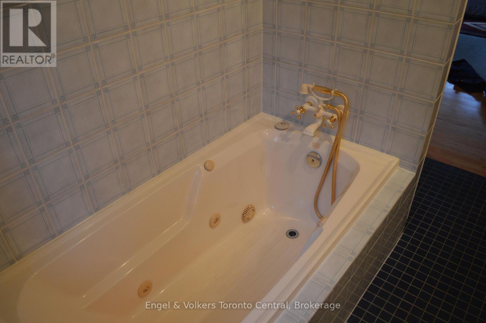 103 Nordic Road Property Photo 36