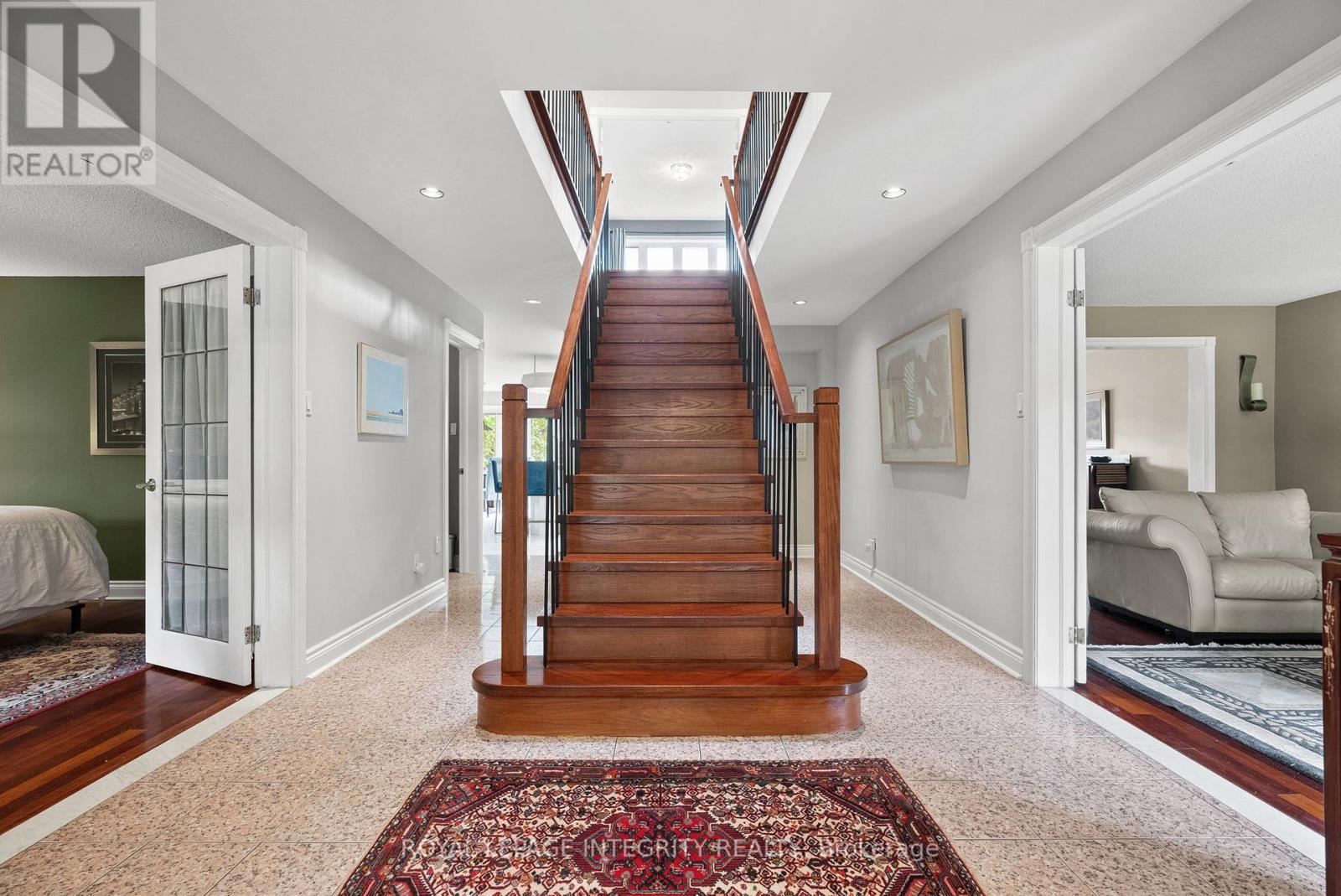 6 Marchbrook Circle Property Photo 13
