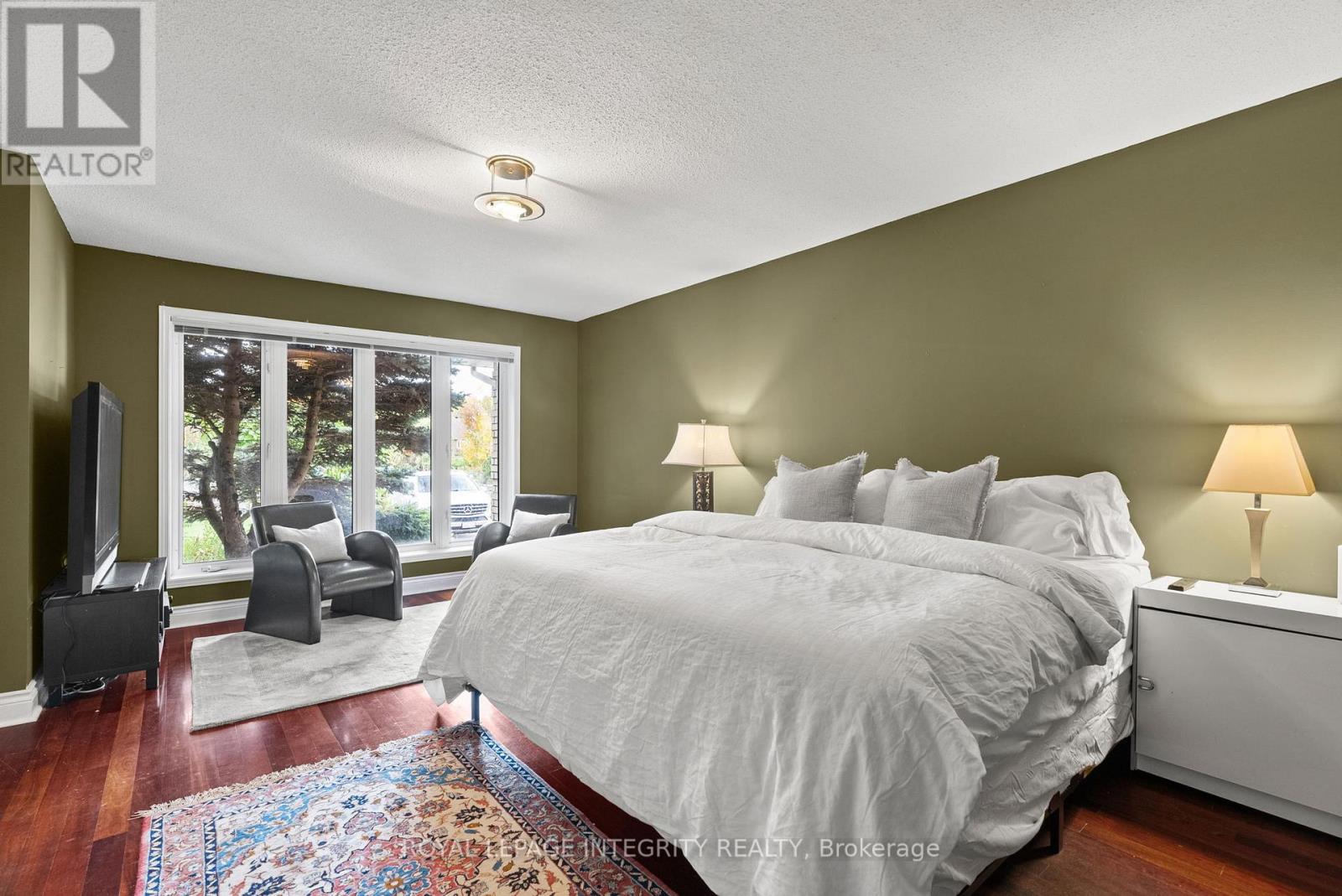 6 Marchbrook Circle Property Photo 19
