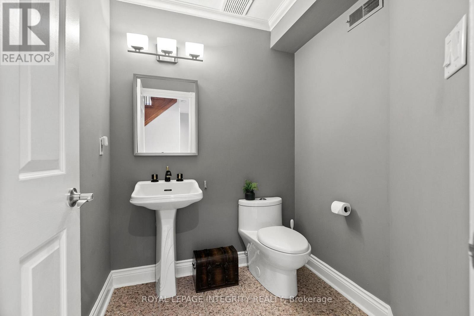 6 Marchbrook Circle Property Photo 30