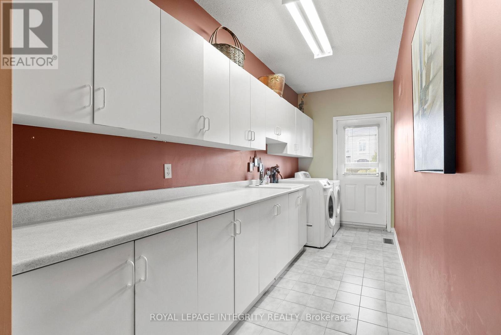 6 Marchbrook Circle Property Photo 31