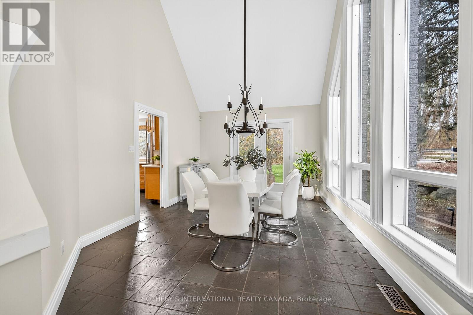 774 Old Dundas Road Property Photo 17