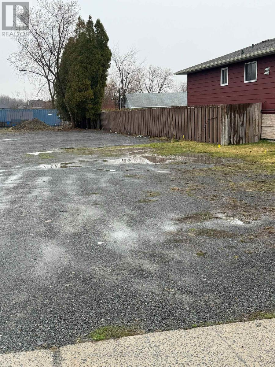 3007 Pitt Street Property Photo 2