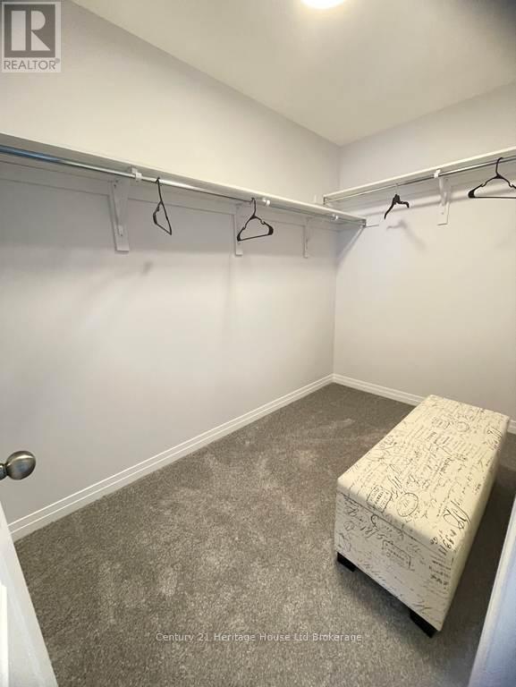 311 Kading Crescent Property Photo 12