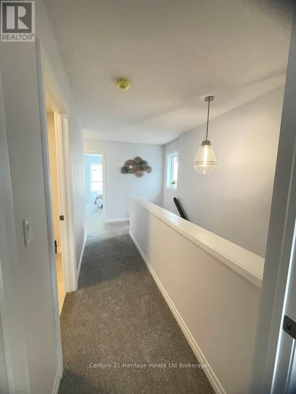 311 Kading Crescent Property Photo 14
