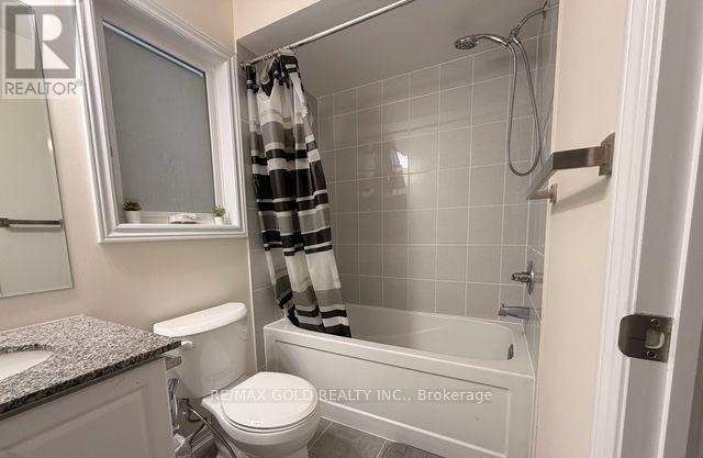 86 Molozzi Street Property Photo 24