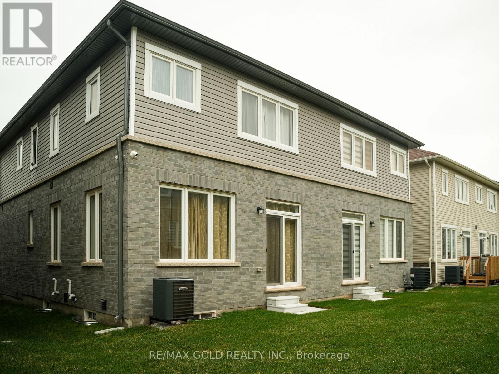 86 Molozzi Street Property Photo 28