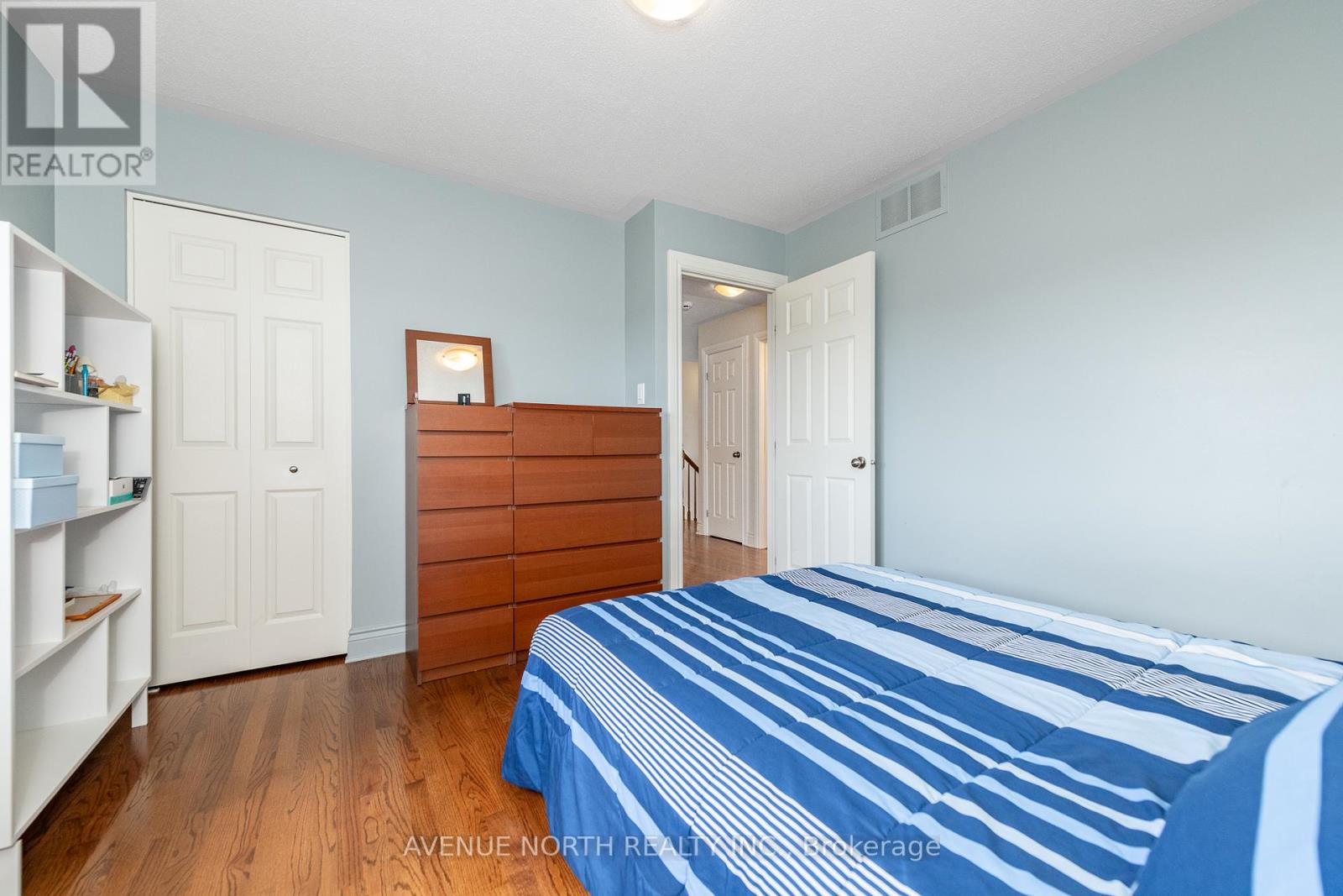 184 Felicity Crescent Property Photo 32