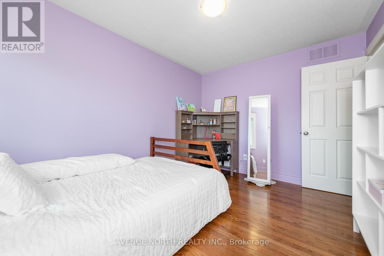 184 Felicity Crescent Property Photo 34