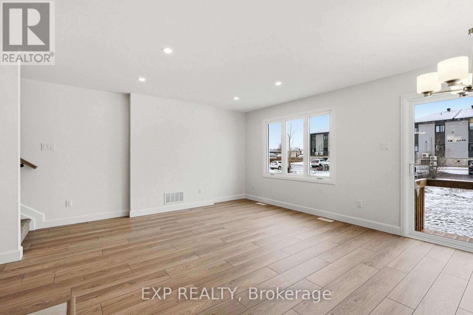 123 Lorie Street Property Photo 7