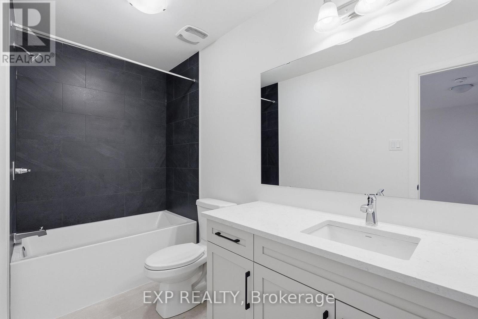 123 Lorie Street Property Photo 14