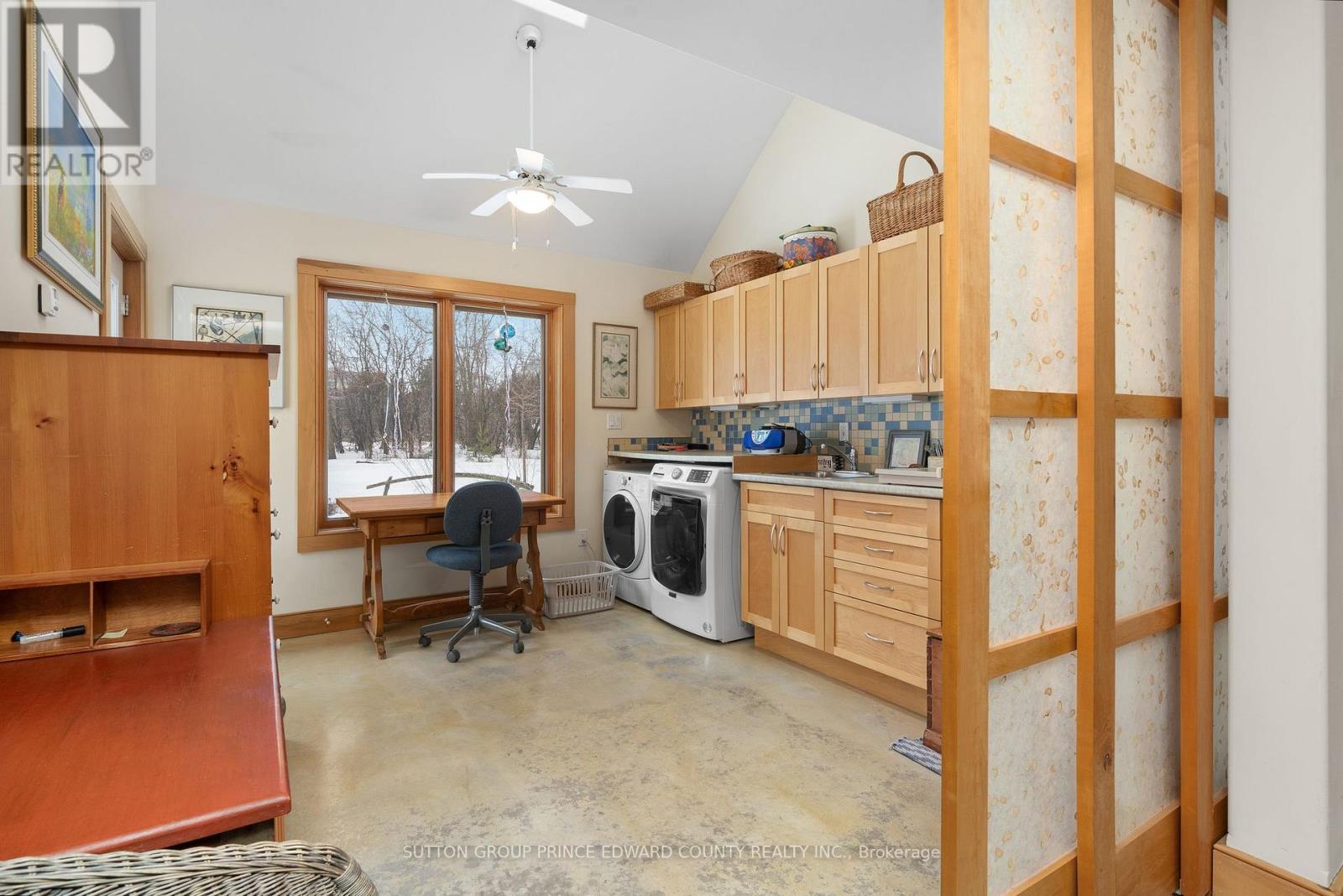 4 Carla Court Property Photo 25