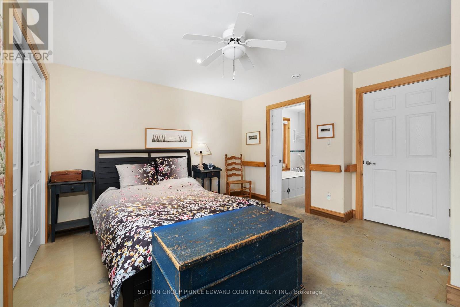 4 Carla Court Property Photo 27