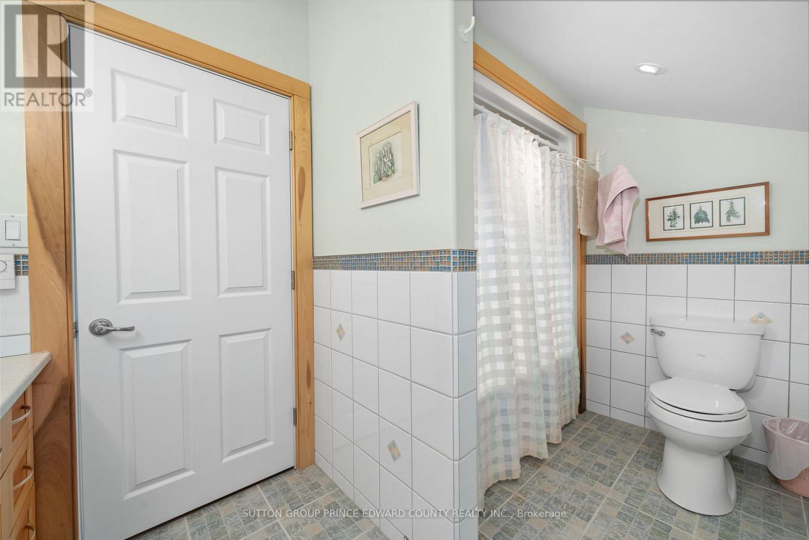 4 Carla Court Property Photo 43