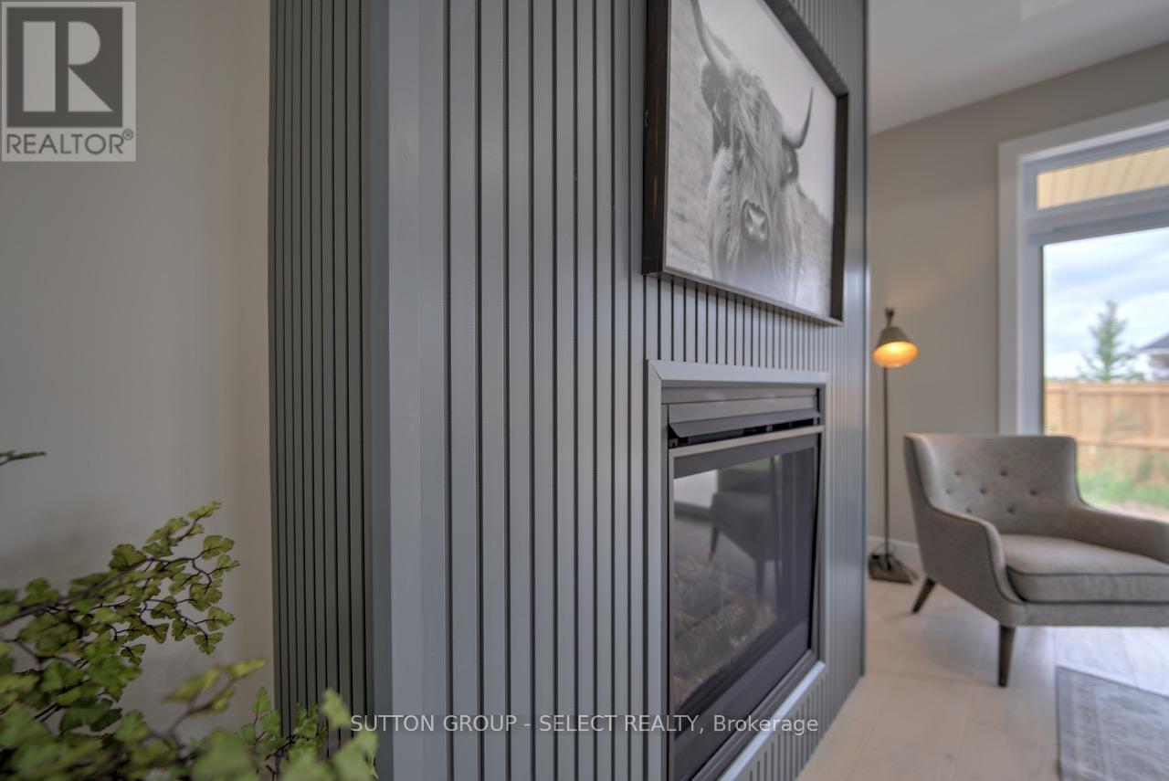 15 Lois Court Property Photo 17