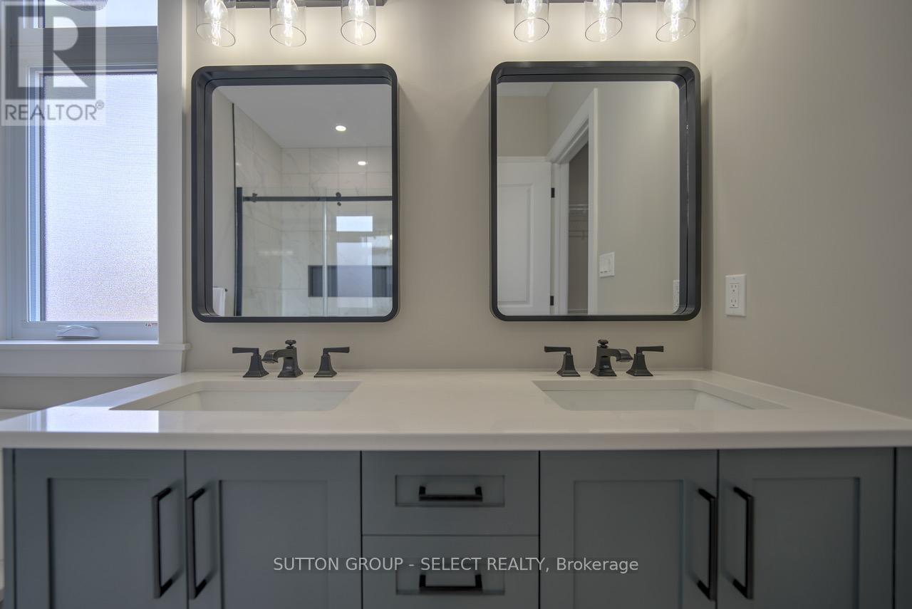 15 Lois Court Property Photo 23
