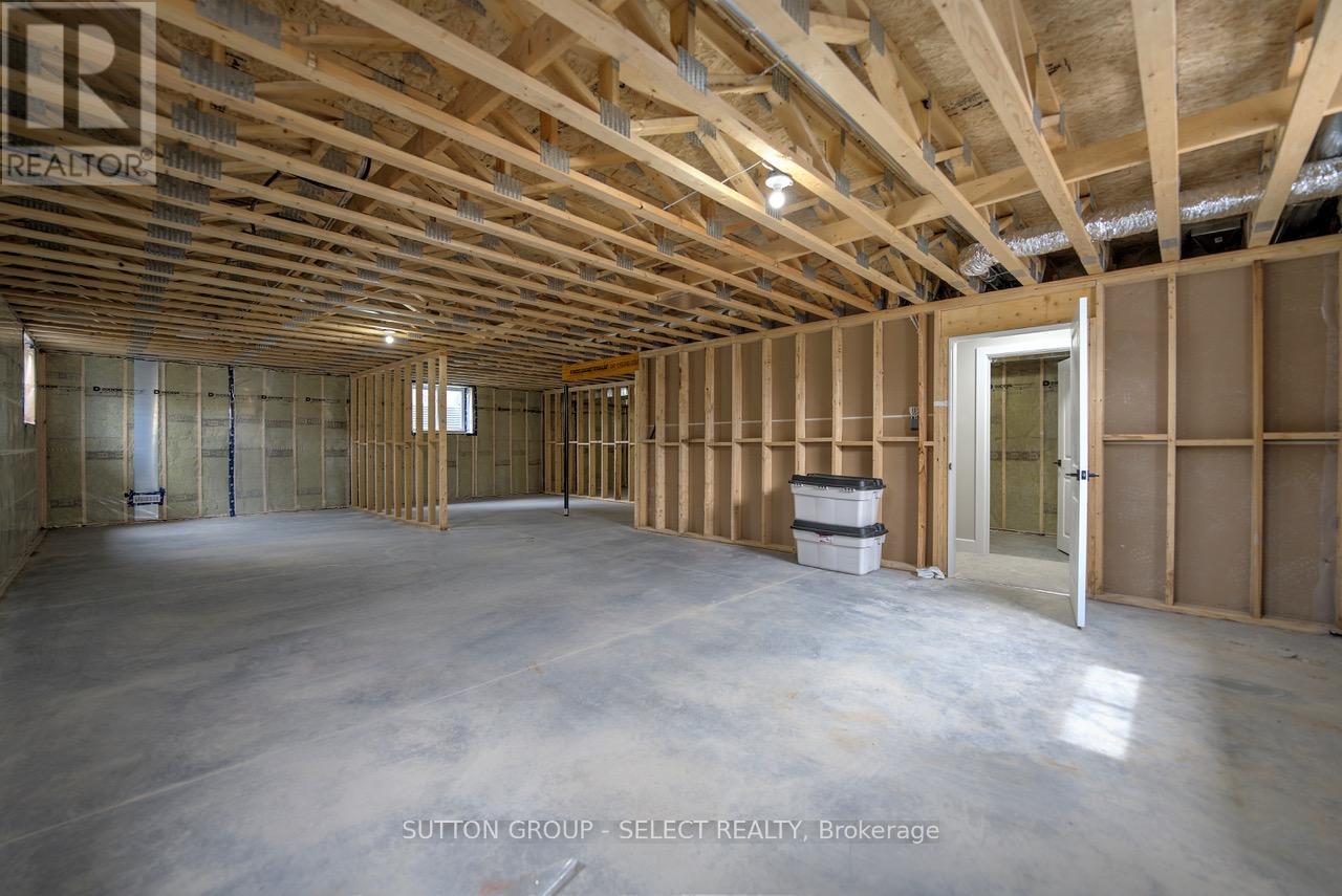 15 Lois Court Property Photo 25