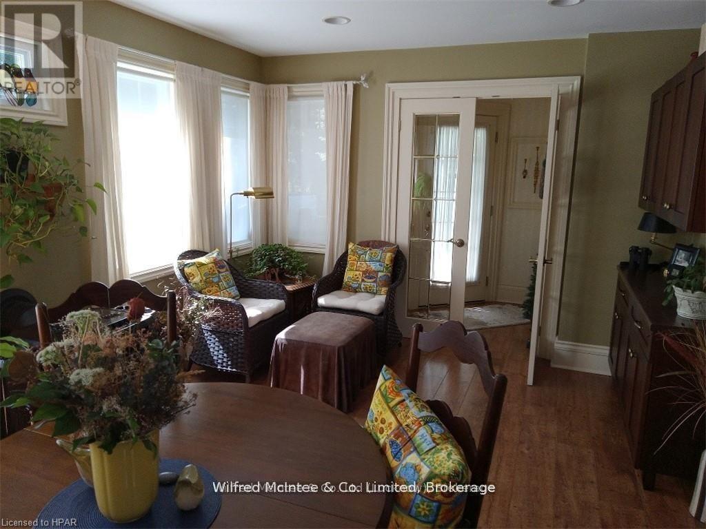 83 Duncan Street S Property Photo 19