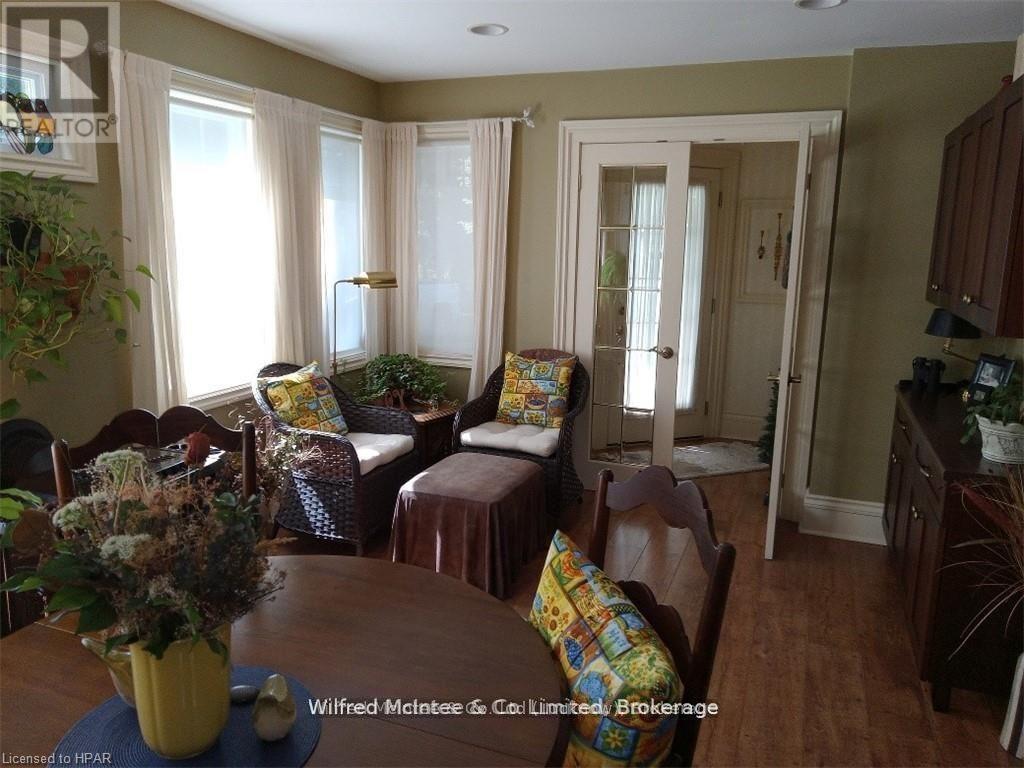 83 Duncan Street S Property Photo 19