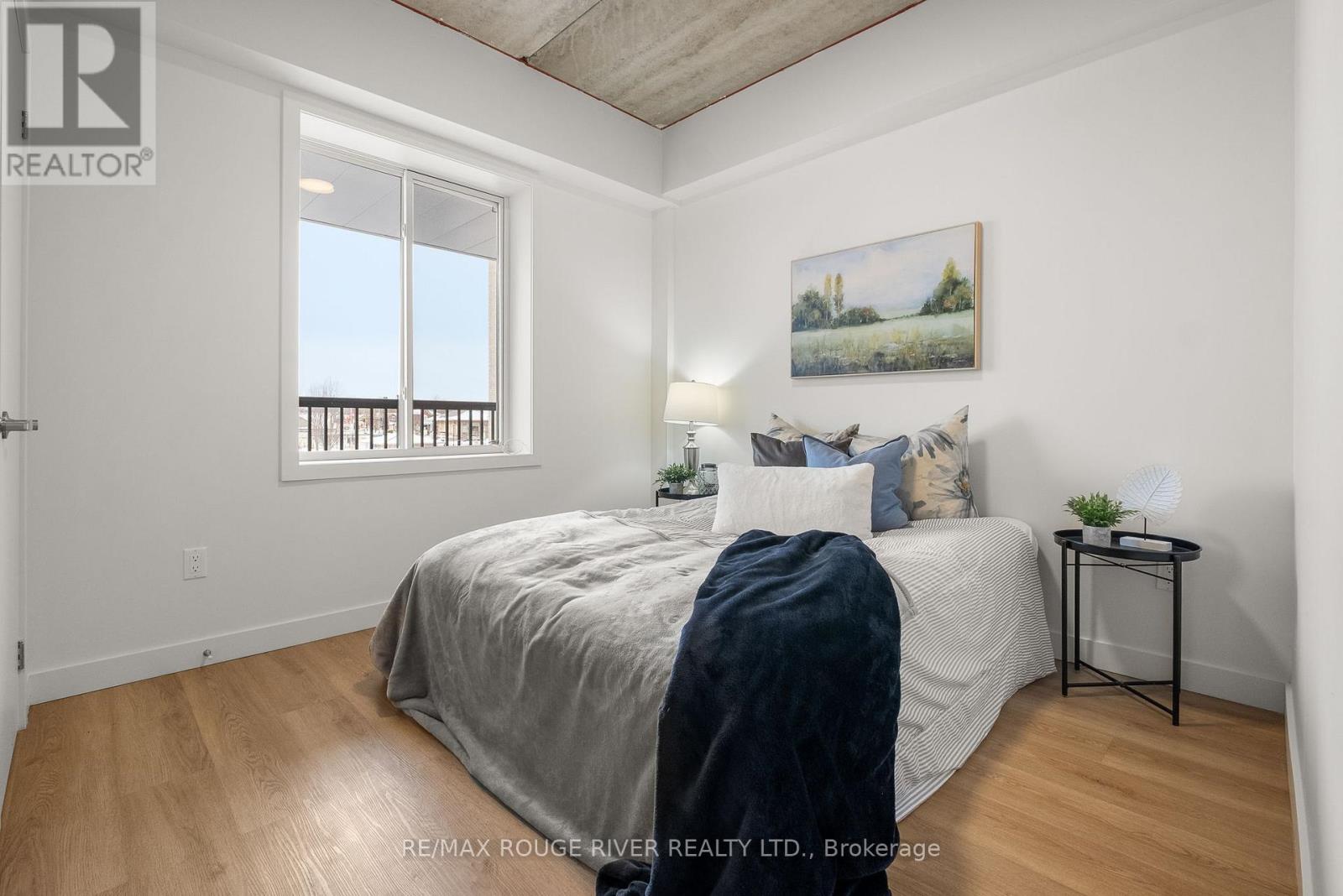 185 Division Street Property Photo 28
