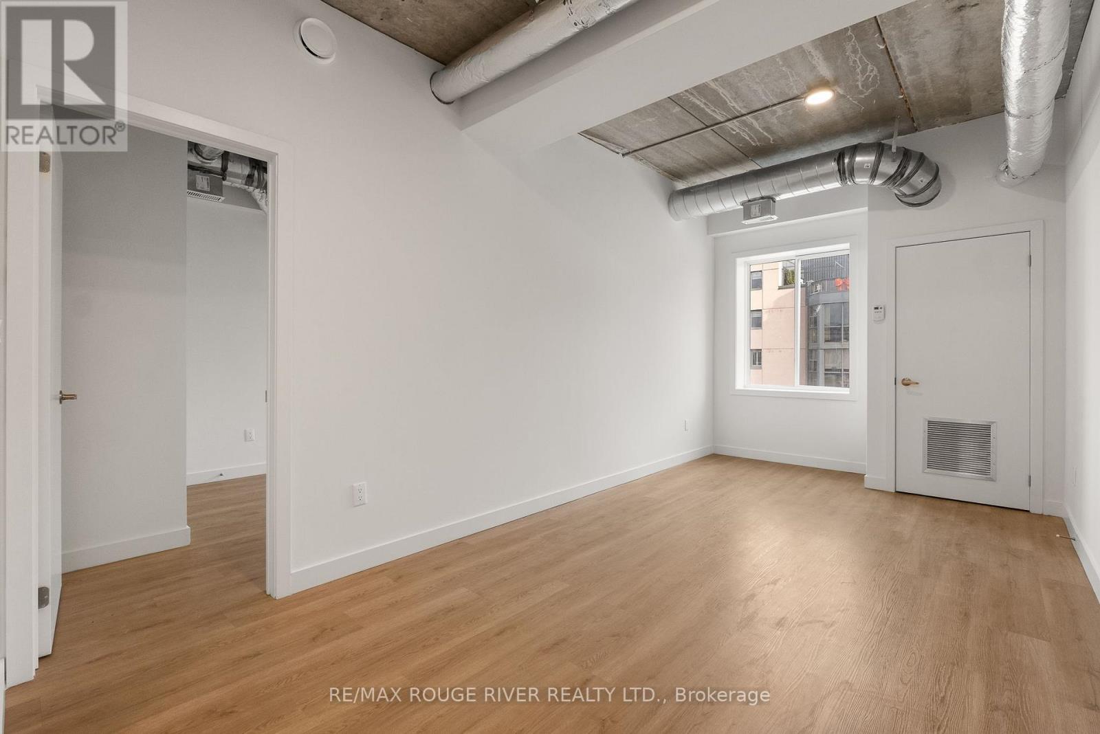 185 Division Street Property Photo 37