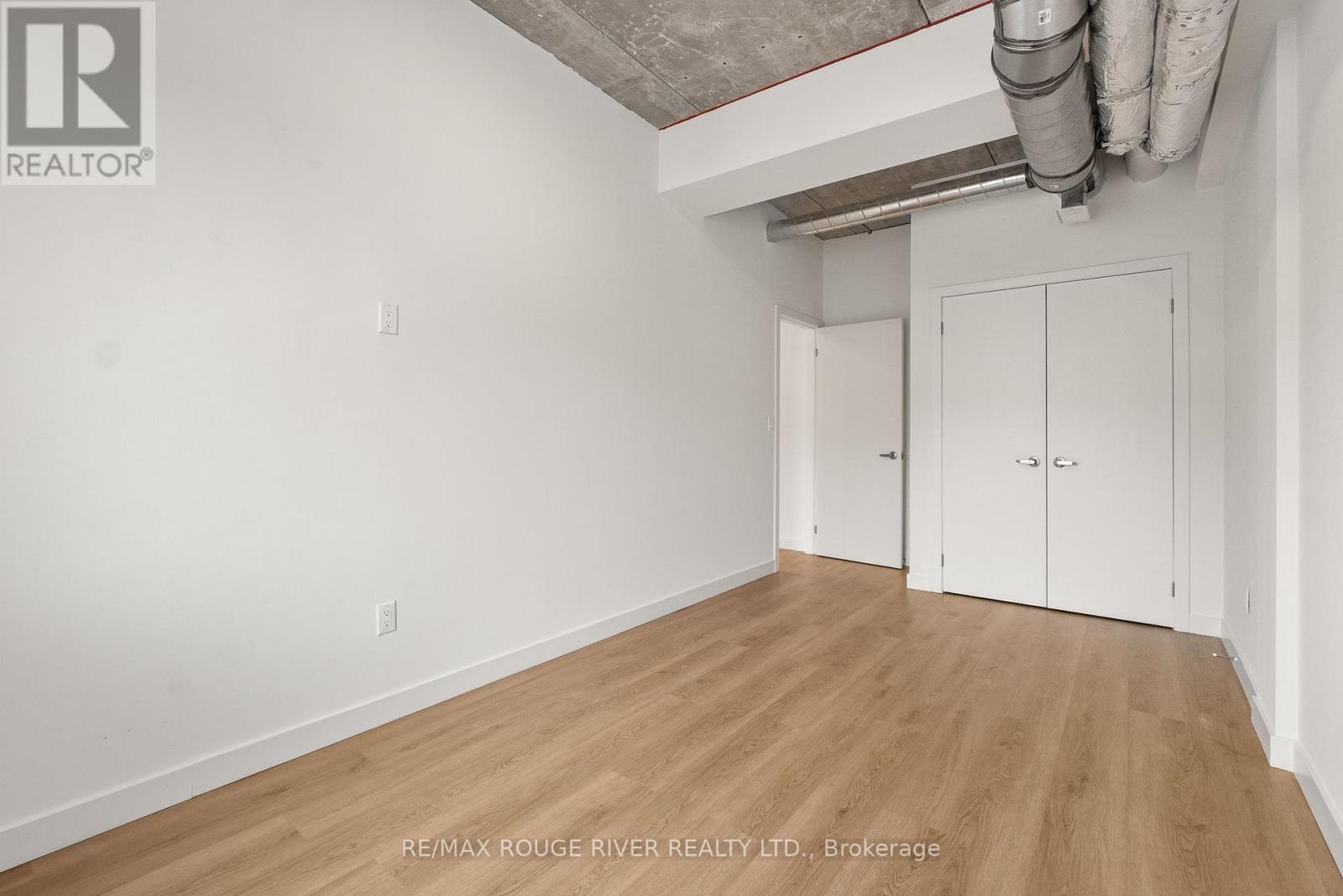 185 Division Street Property Photo 47